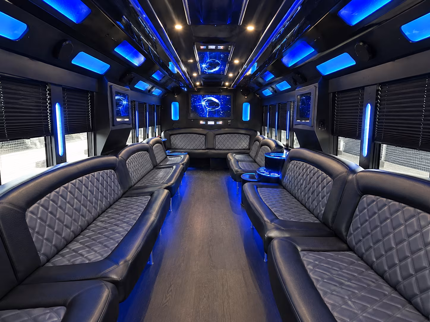 birthday bus rentals for ski groups heading to ski santa fe