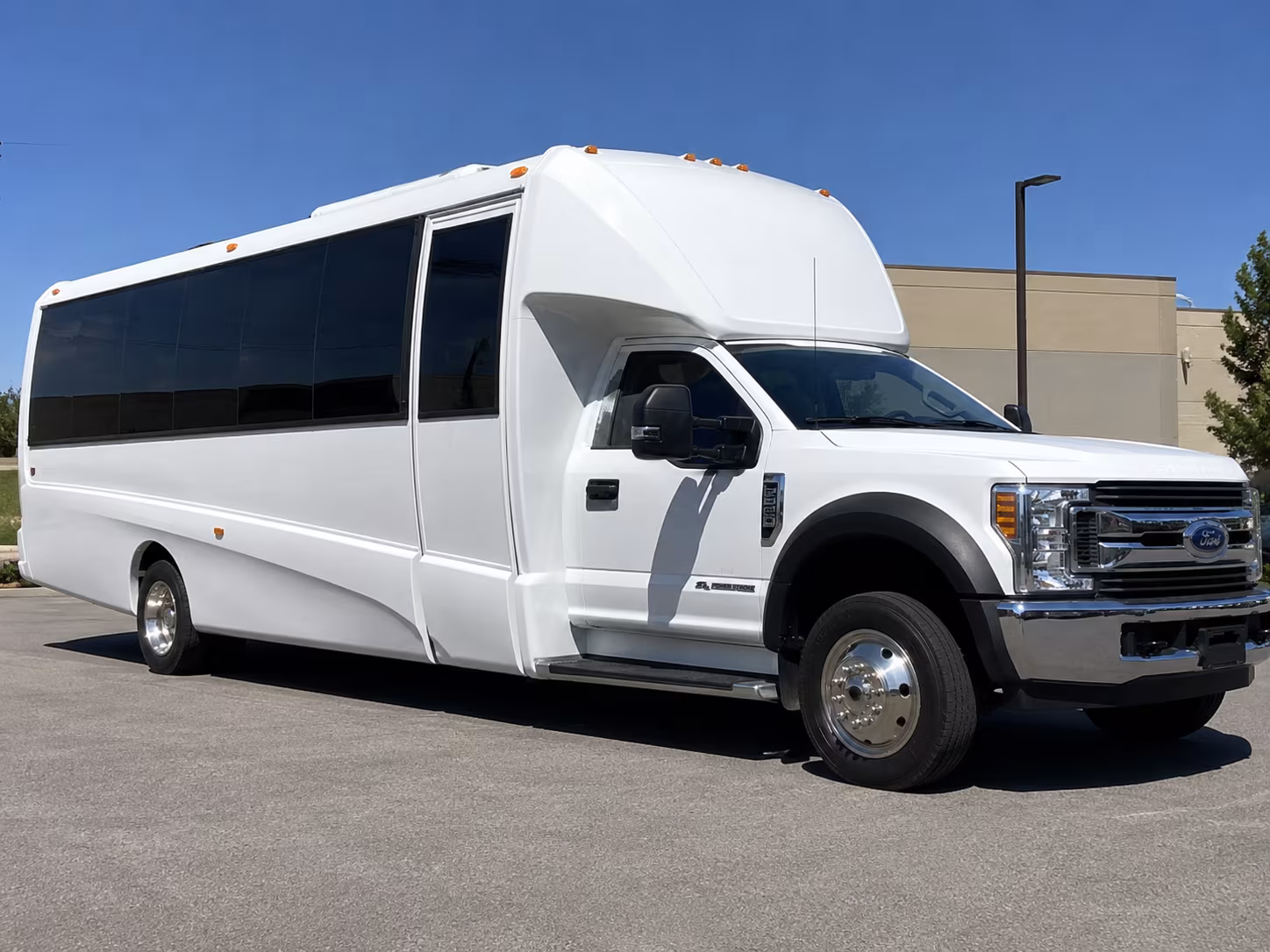 find and book transportation for your next airport transfer 2