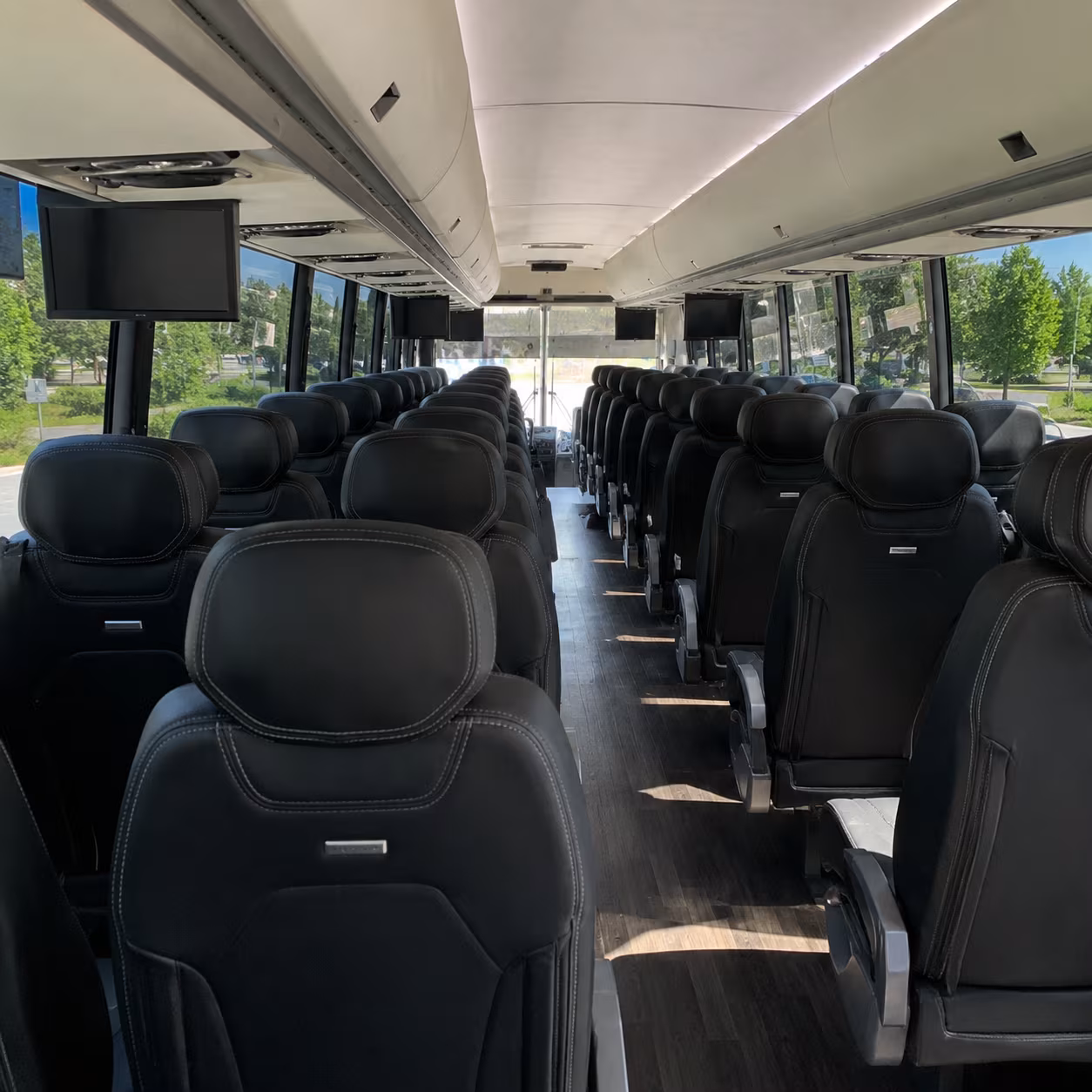 find and book transportation for your next convention or trade show 3