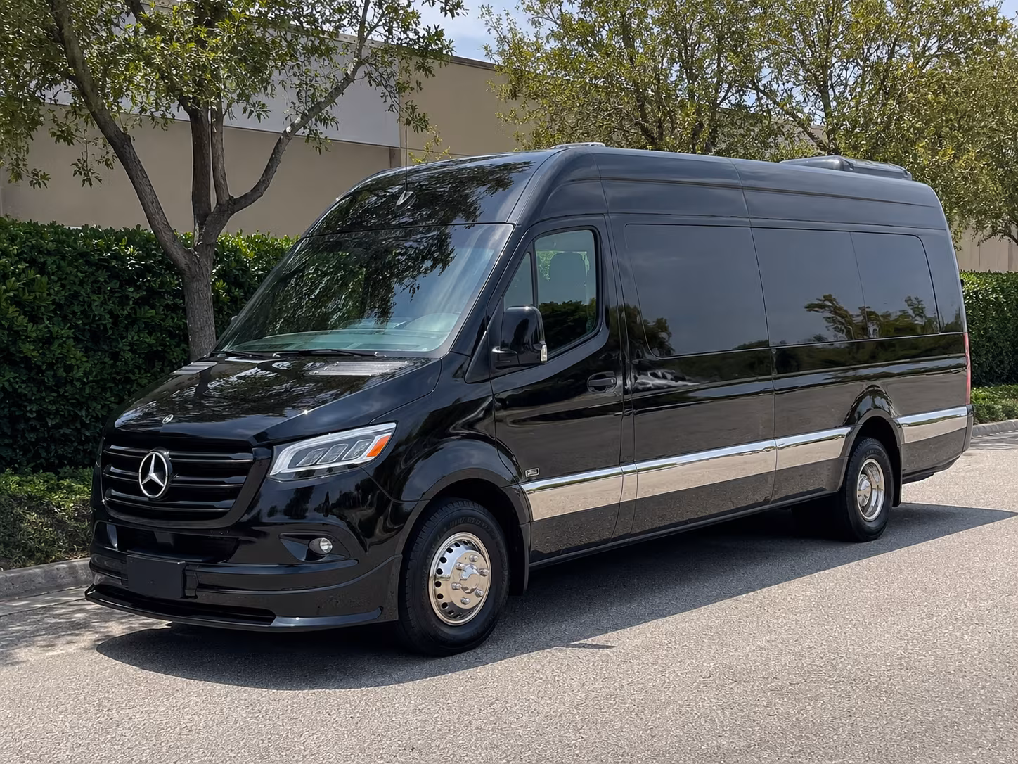 find and book transportation for your next private event 2