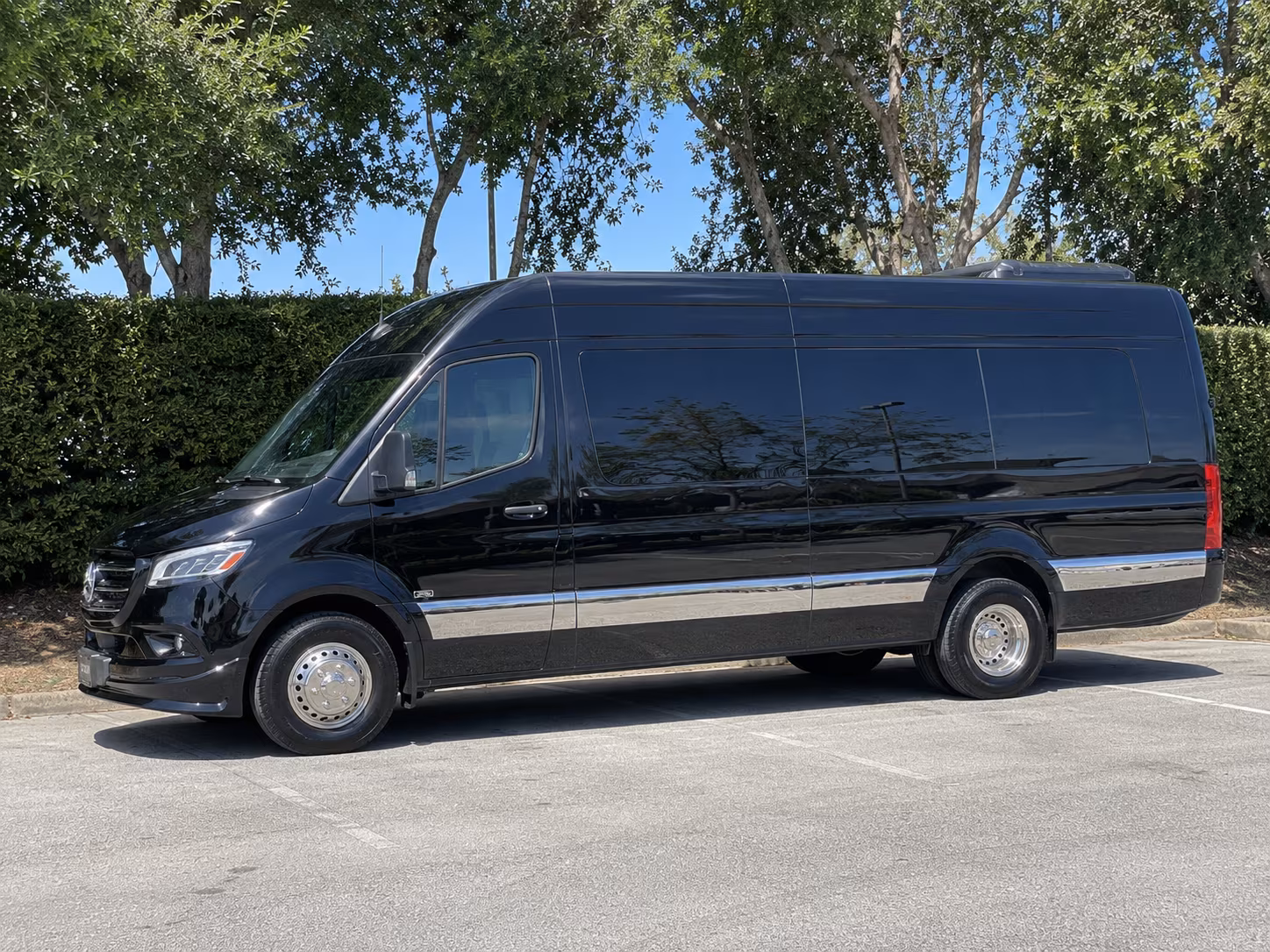 find and book transportation for your next prom 4