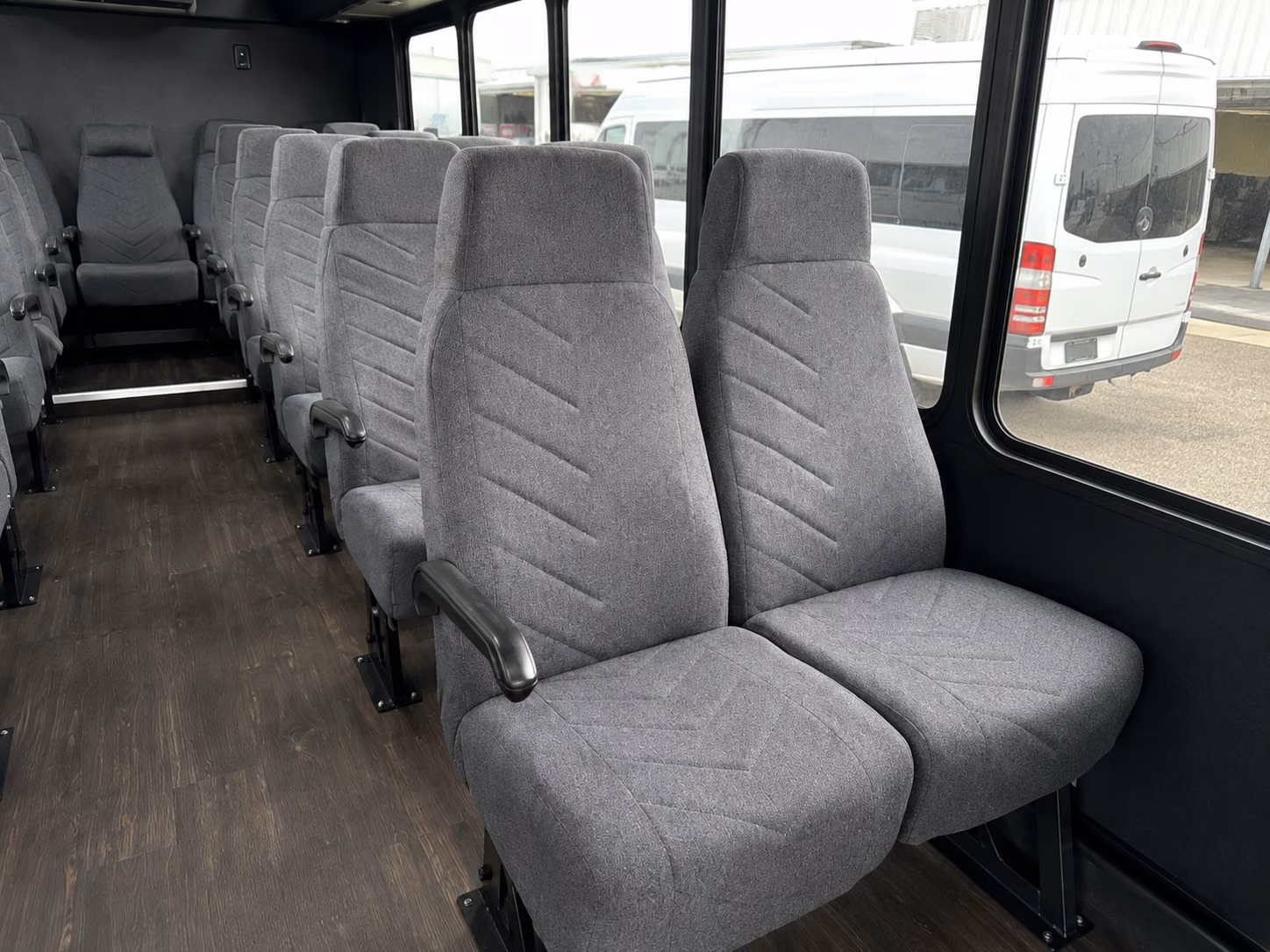 find and book transportation for your next prom 5