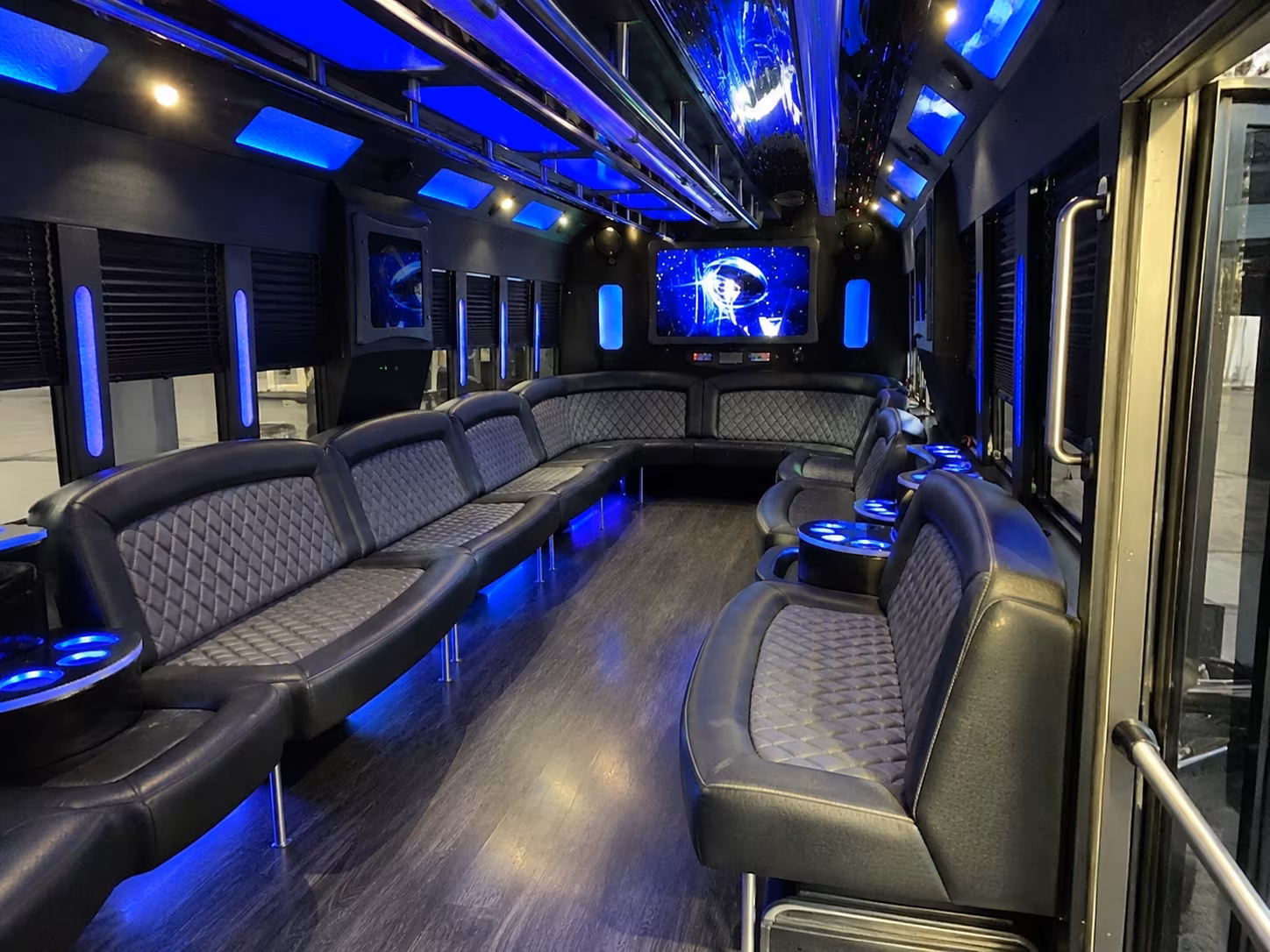 santa fe 28 passenger party bus interior